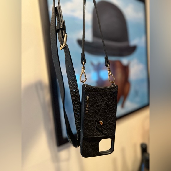 Bandolier Pebble Leather Crossbody Bandolier in Black/Gold /iPhone 11 Pro📱 - Picture 2 of 9